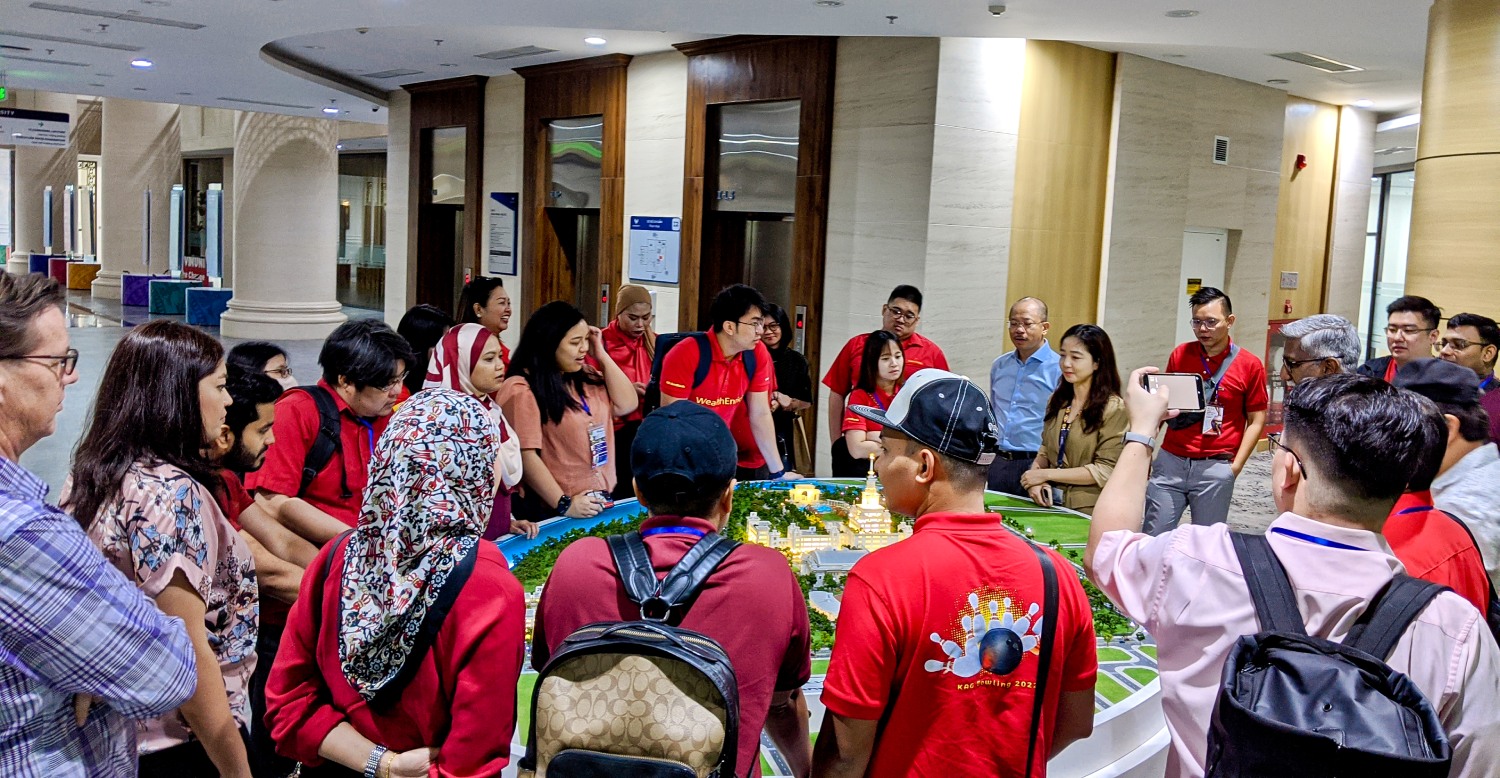 AmBank tổ chức Chương trình BATMAN tại VinUni