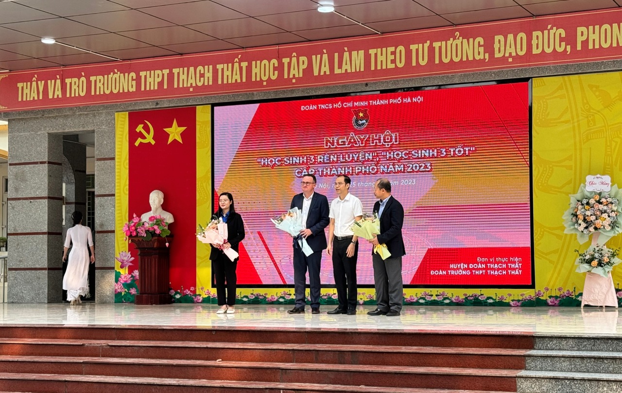 Giấc mơ bay học phi công tại IAANZ Thạch Thất