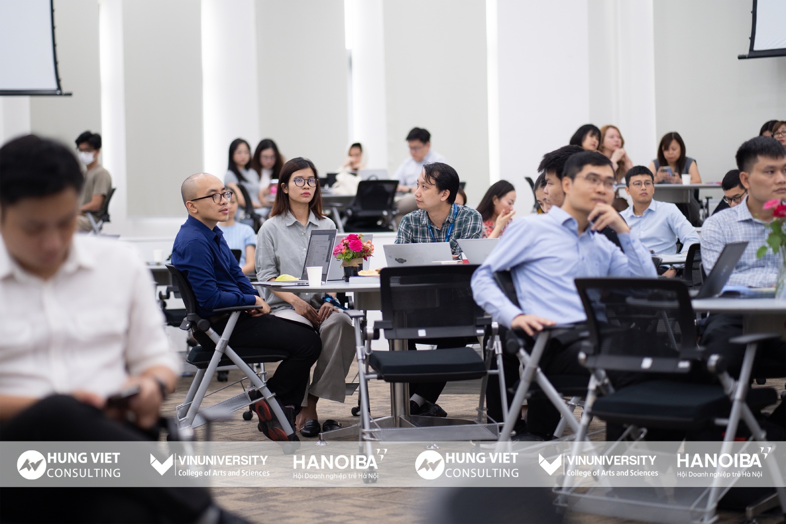 AI for Sales Growth tại VinUni bởi Frank Furness